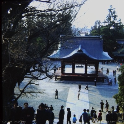 Shinto at Buddha shrine